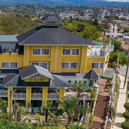 Hotel Club House Вилья-Карлос-Пас Экстерьер фото