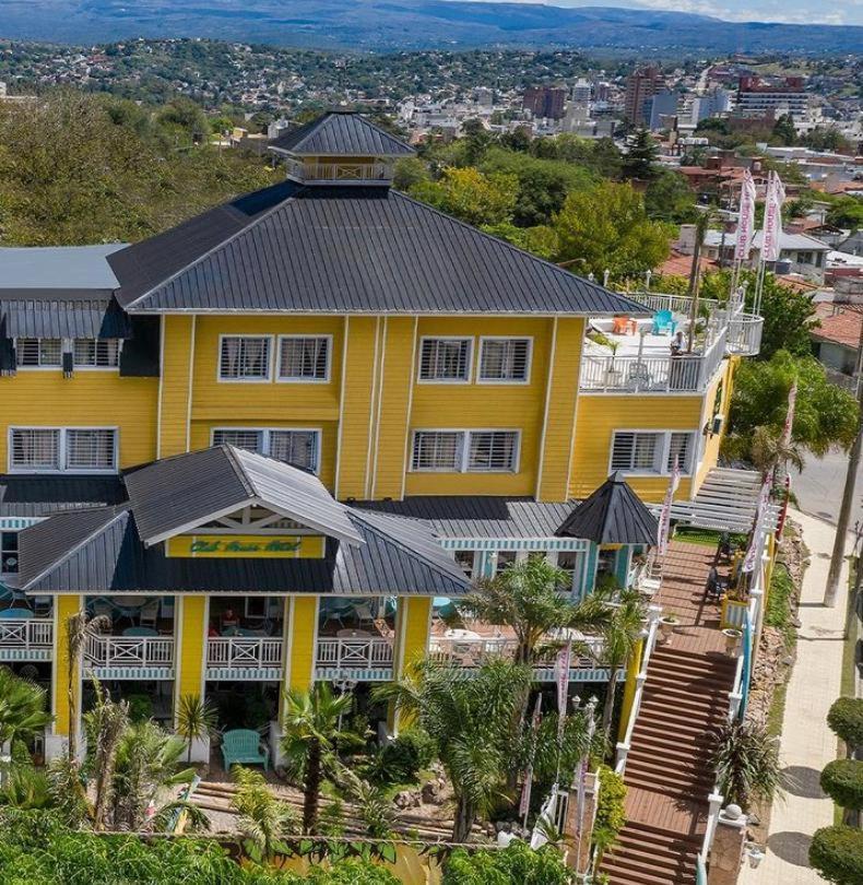 Hotel Club House Вилья-Карлос-Пас Экстерьер фото